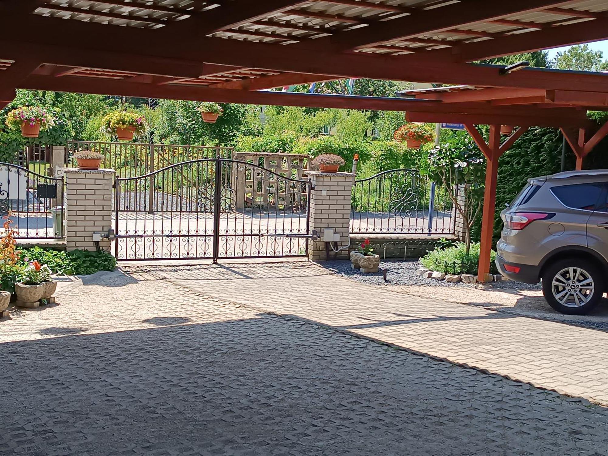 Hotel Anna Ilona Vendeghaz Badacsonytomaj Zewnętrze zdjęcie